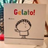“Gelato” della Casa Editrice  MiniBomboGelato è uno di quegli albi capaci di far sorridere grandi e piccoli con una semplicità disarmante. Con il tipico stile MINIBOMBO, essenziale, brillante, giocoso, il libro diventa una lettura interattiva fatta di attese e risate! ️Racconta la storia di un bambino e della sua insistente richiesta al papà di mangiare un gelato. Una scena quotidiana, tenera e buffa, che diventa lo spunto per riflettere sul tema dei capricci e su quanto sia importante, per un adulto, mantenere un “no” chiaro e fermo.Un “no” che può sembrare difficile da sostenere, ma che spesso si rivela rassicurante e contenitivo… e che, alla fine, è anche superabile.Un albo semplice solo in apparenza, perfetto per sorridere e per parlare insieme di limiti, desideri e piccole grandi frustrazioni quotidiane. #libriperbambini#libriperbambinimanonsolo#alboillustrato